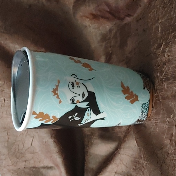 Starbucks holiday mug - Picture 2 of 4